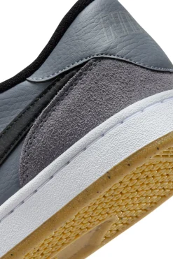 New Buty SB FC Classic Buty Sportowe