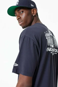 Sale Koszulka New Era New York Yankees MLB Stadium Graphic Oversized T-shirty